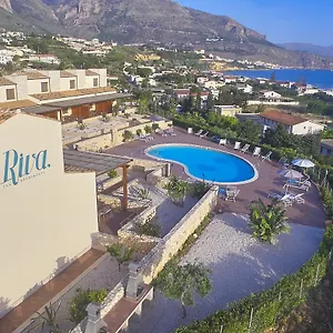 Riva Sea , Castellammare del Golfo Italia
